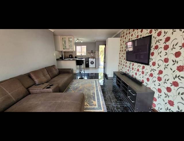 2 BEDROOM TOWNHOUSE FOR SALE IN LIEFDE EN VREDE